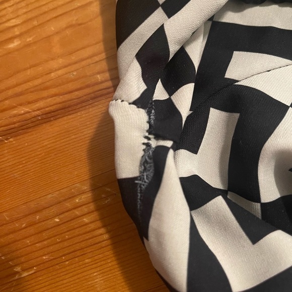 Boohoo monochrome black and white woven shift dress sz 14 - Picture 9 of 10